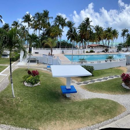 Hobie Oceanfront Apartment At Isla Verde San Juan Exterior foto