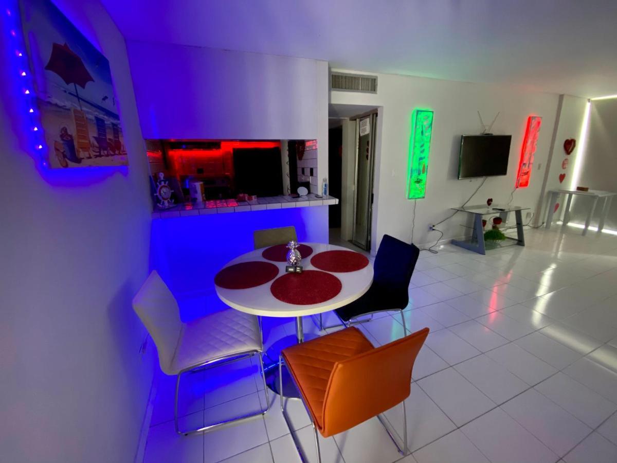 Hobie Oceanfront Apartment At Isla Verde San Juan Exterior foto