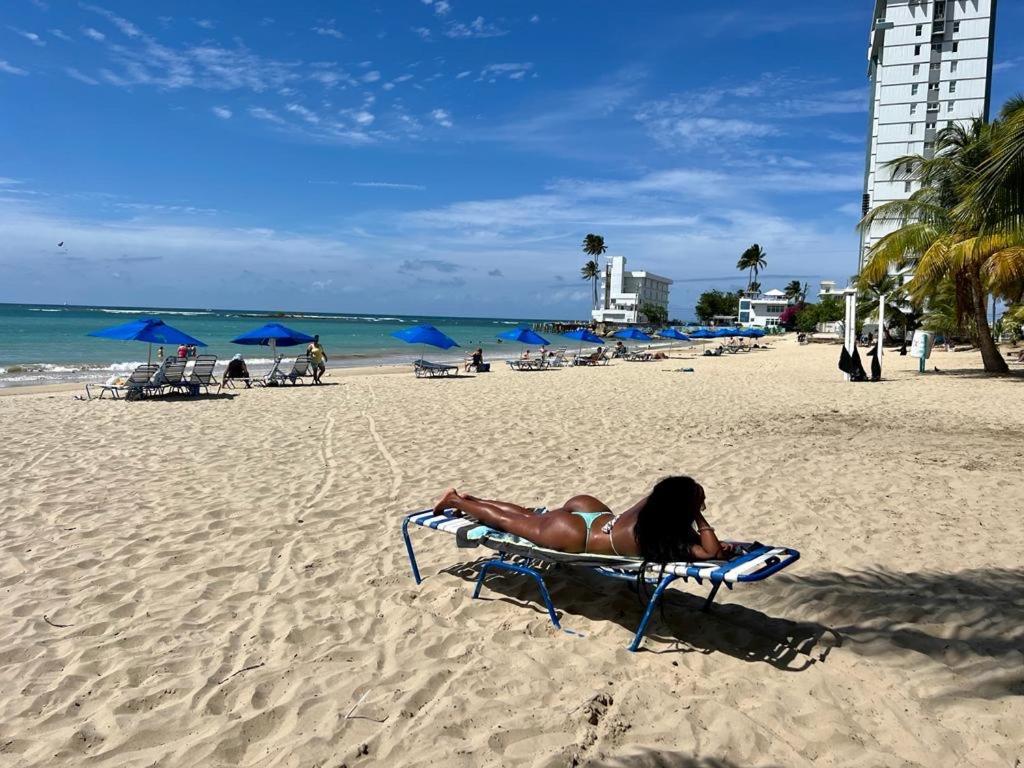 Hobie Oceanfront Apartment At Isla Verde San Juan Exterior foto
